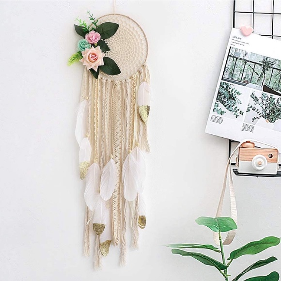 ✨RESTOCKED Dream Catcher White and Gold Feather - Picture 5 of 6